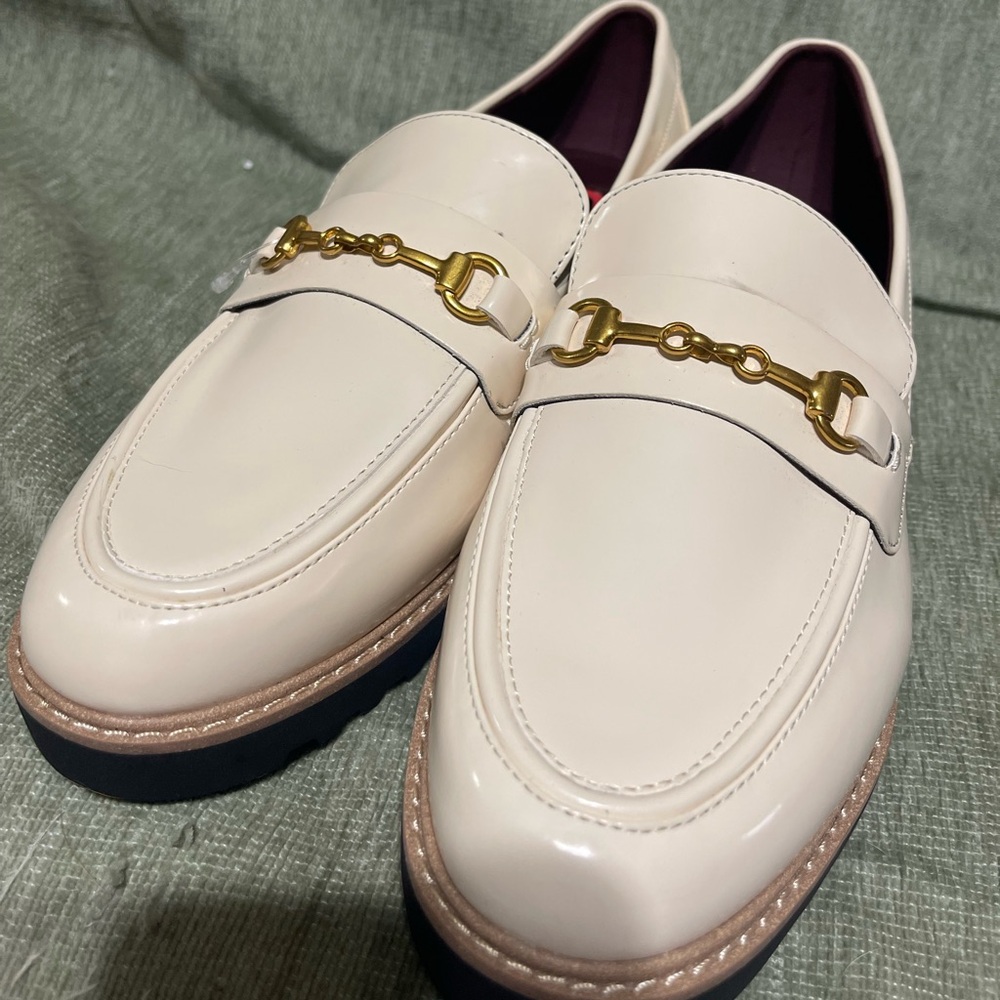 Franco Sarto Cream Loafers with Gold Detail size 10W NWT